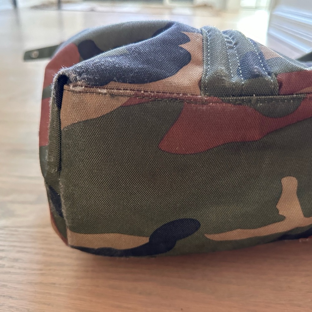 COPY - COPY - Herschel Baby Diaper Bag - Strand Duffle Sprout Camo - Picture 6 of 8